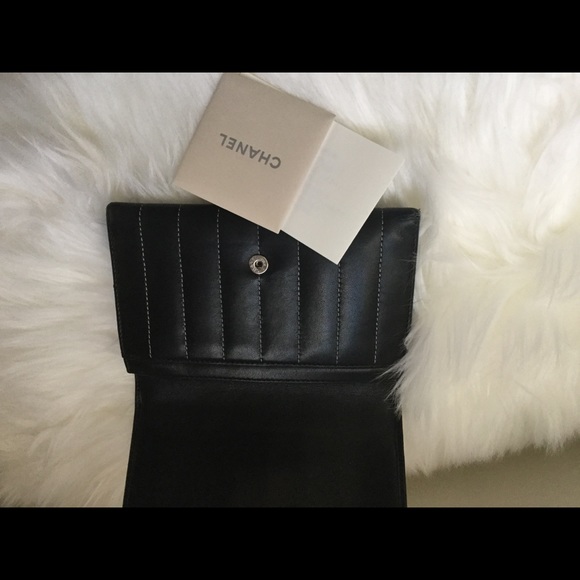 Authentic Chanel Wallet - Picture 4 of 13